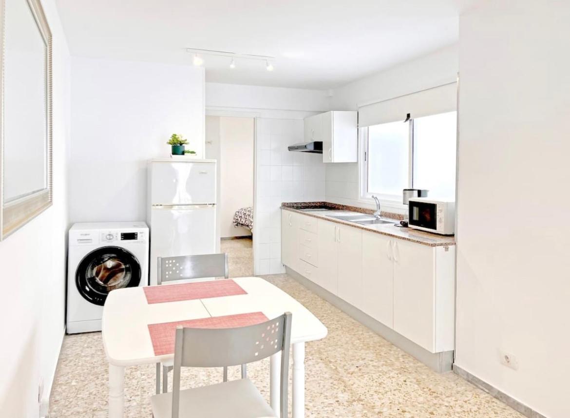 Cozy 2Bedroom Apartments In Los Cristianos Арона Екстериор снимка